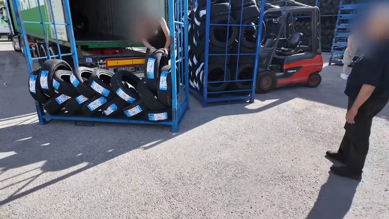 Manutention des chariots de pneus